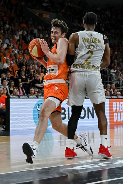 经历巅峰和 经历巅峰和